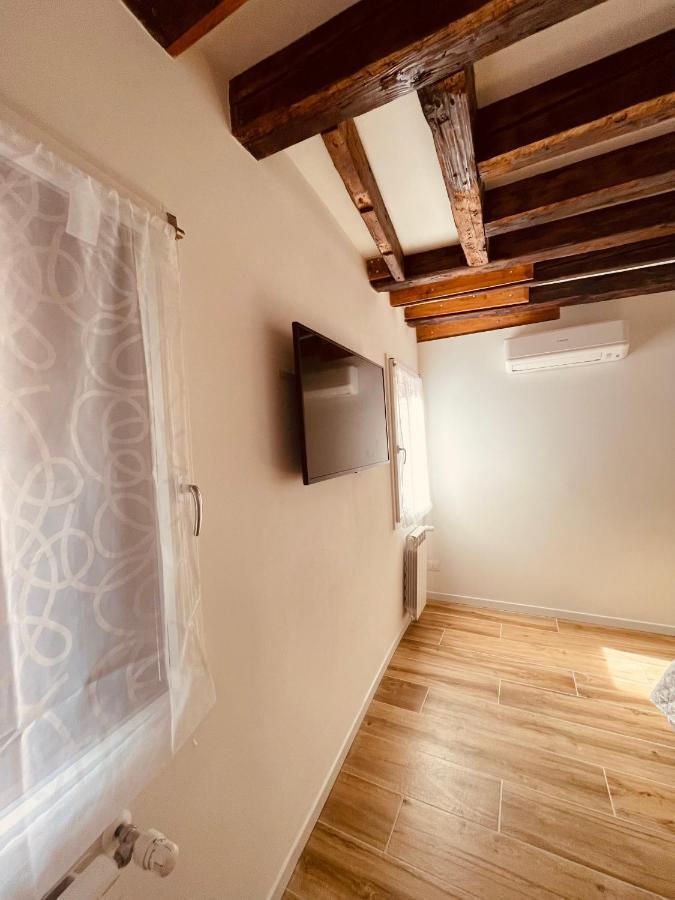 Suite Primo Piano Venesia Bagian luar foto