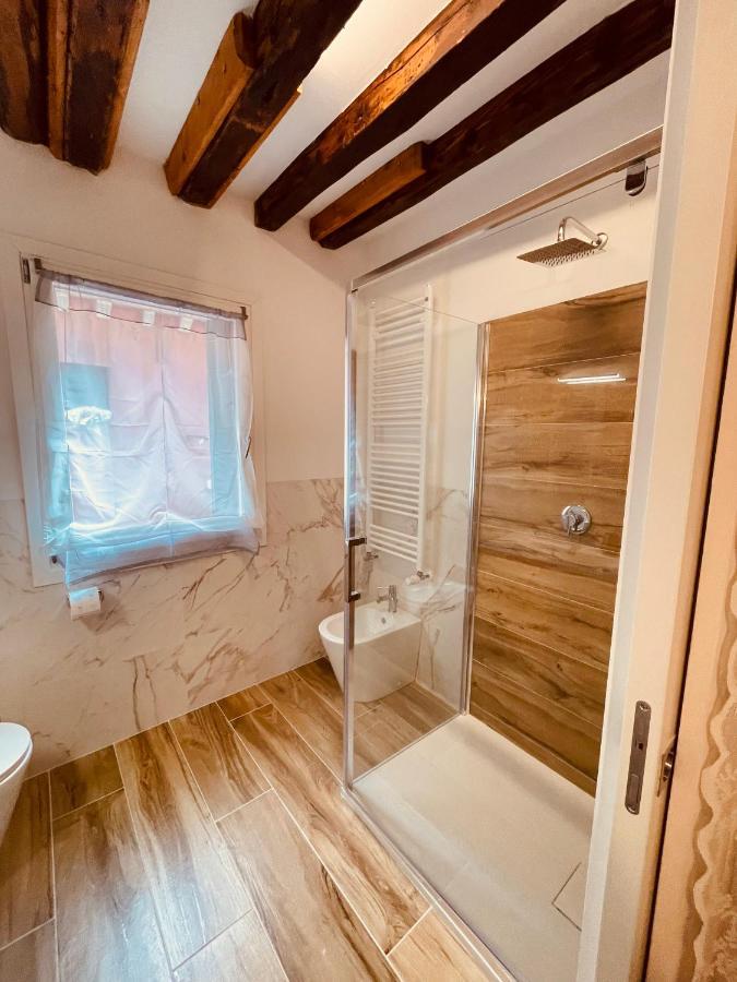 Suite Primo Piano Venesia Bagian luar foto