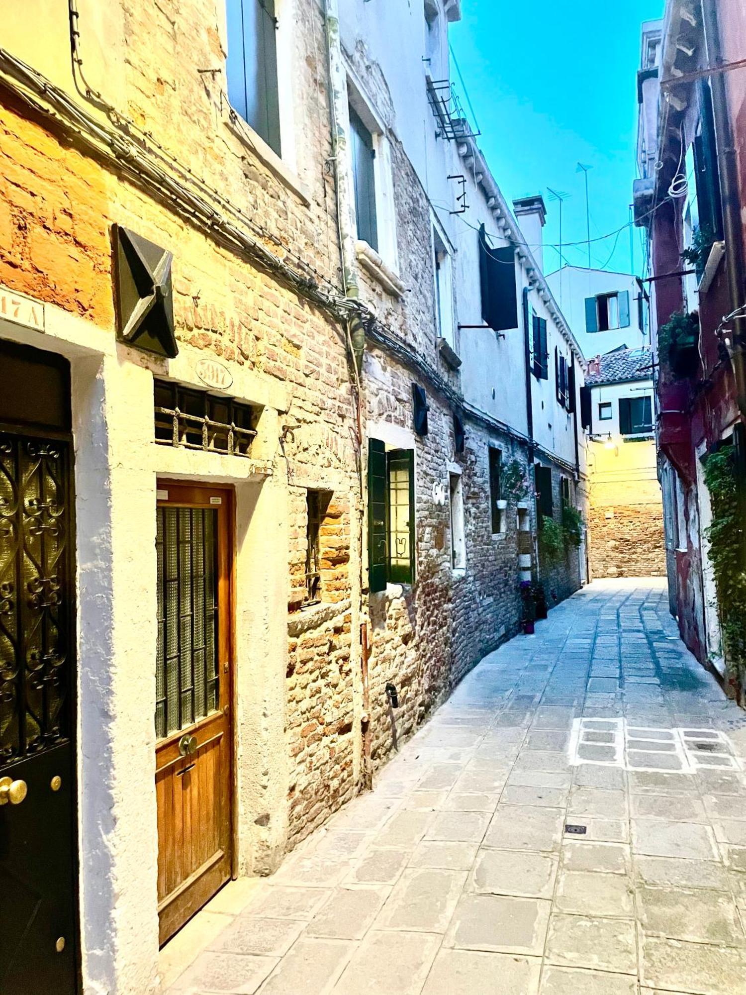 Suite Primo Piano Venesia Bagian luar foto