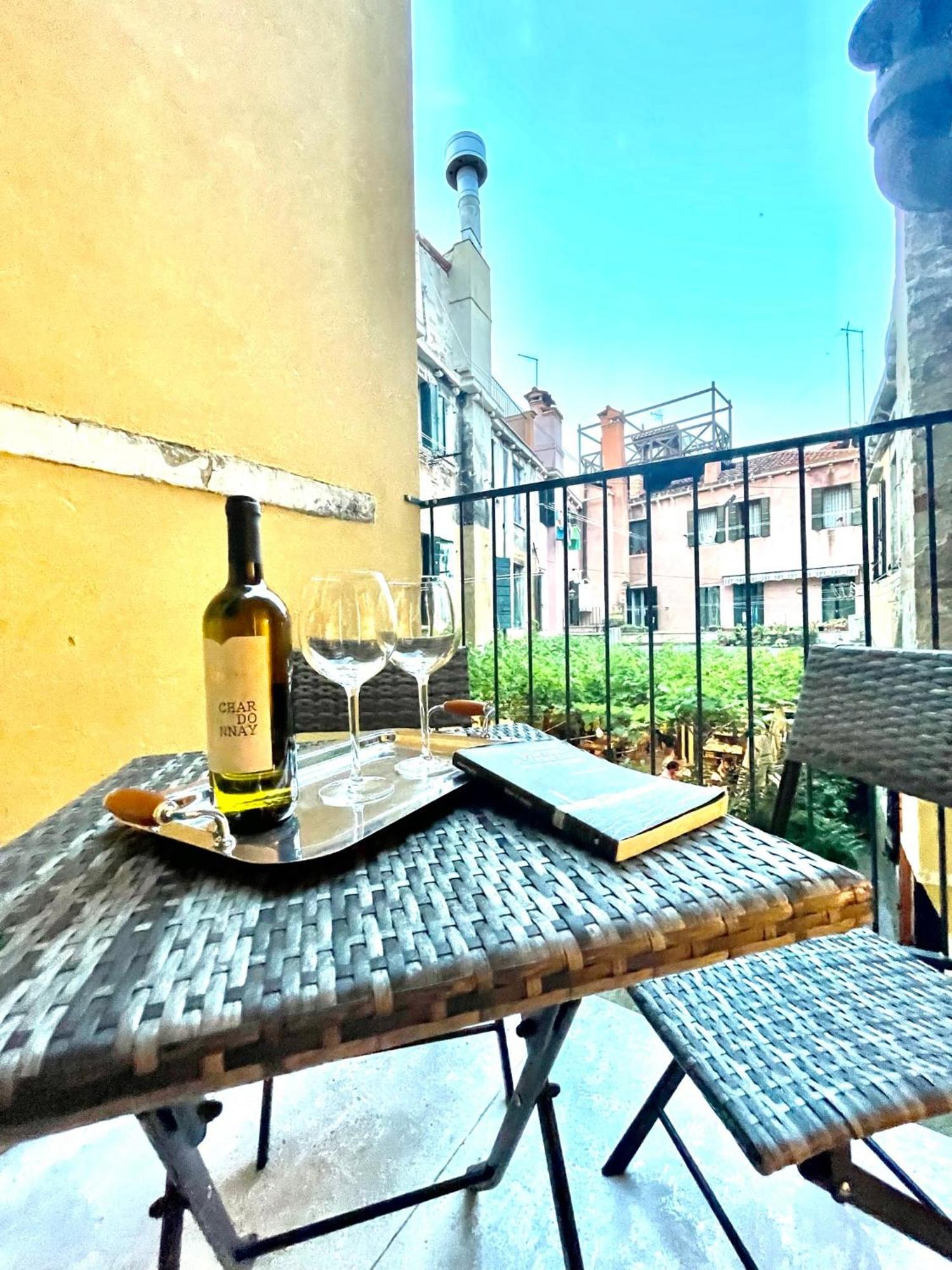 Suite Primo Piano Venesia Bagian luar foto